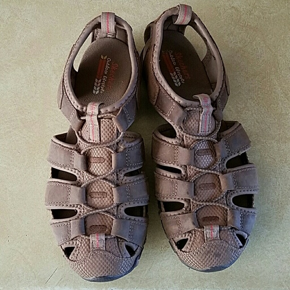 Skechers size 7 womens sandals