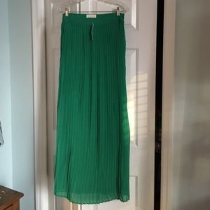 Green pleated maxi skirt, size S