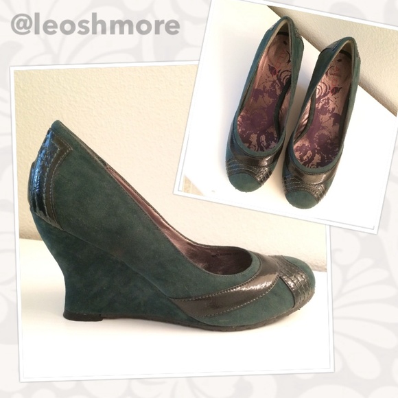Emerald Green Aldo Wedges 6.5/7