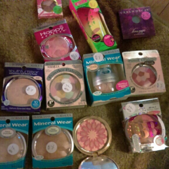 Makeup bundle