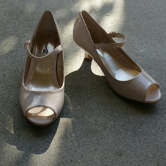 Kids 4 Adult 6 Patent Smart Fit Velcro Shoes