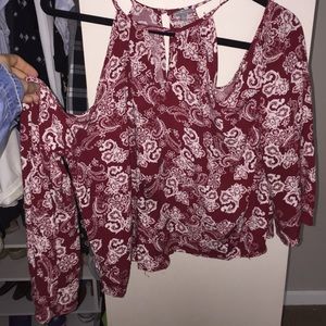 Off the shoulder long sleeve paisley shirt