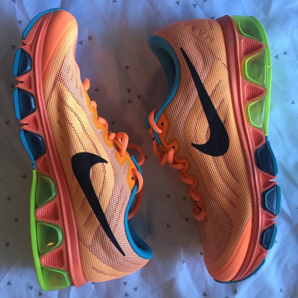 NIKE Orange Air Max