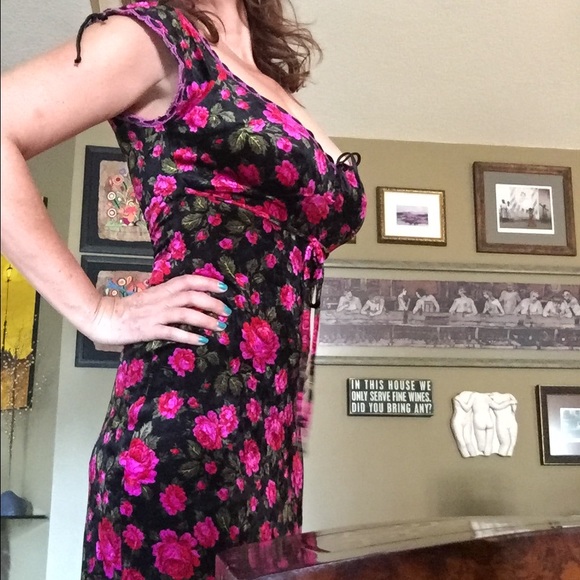 Betsey Johnson Dresses & Skirts - Betsy Johnson Velvet dress