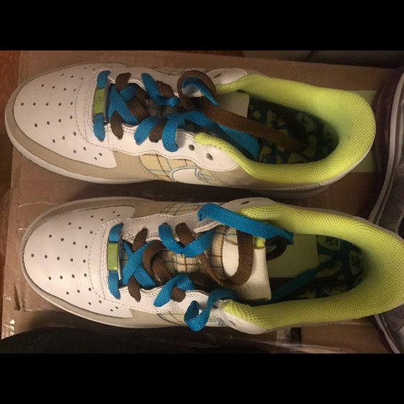 Nike Air Force 1 in size 7.