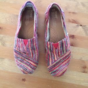 Toms Classic Slip On.