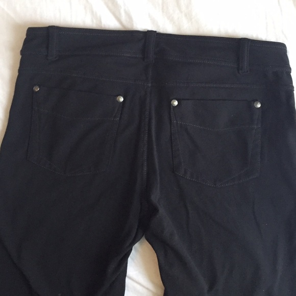 Athleta black Jeggings!! In great condition!!