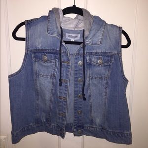 Sleeveless Hooded Jean Jacket