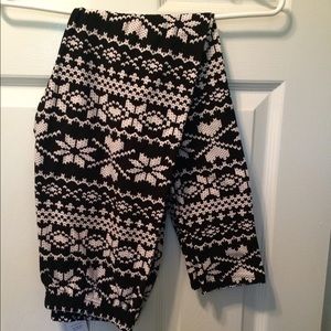 Agnes & Dora Snowflake Leggings Large