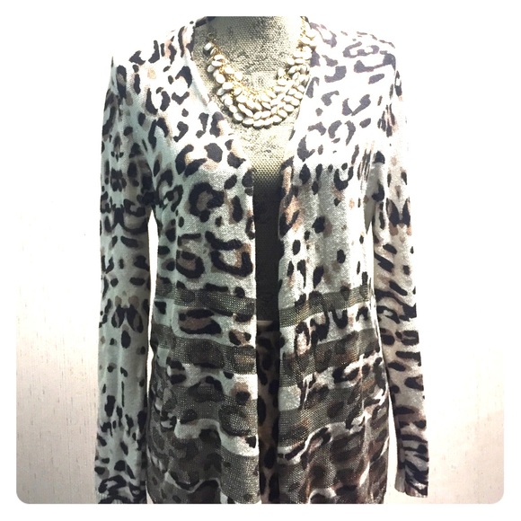 Chico's open front cardigan sweater Animal print.