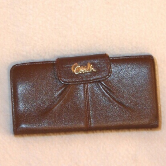 Authentic Coach wallet