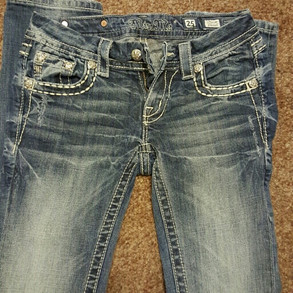 Miss me Straight Leg - Picture 2 of 2