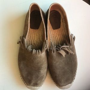 Chloe tan shoes