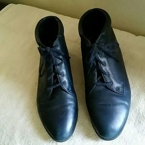 D-Austin-4 navy blue ankle boots size 8