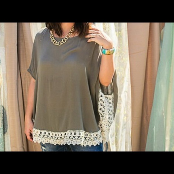 Dark green Shaw with crochet details from boutique