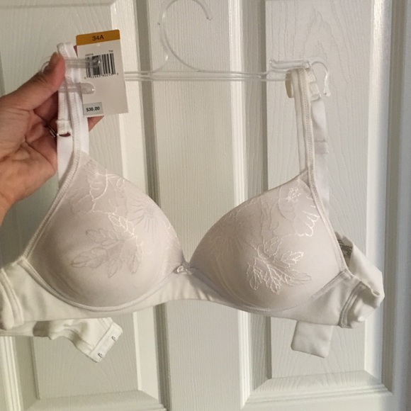 Women's bra size 34 A Warner's brand