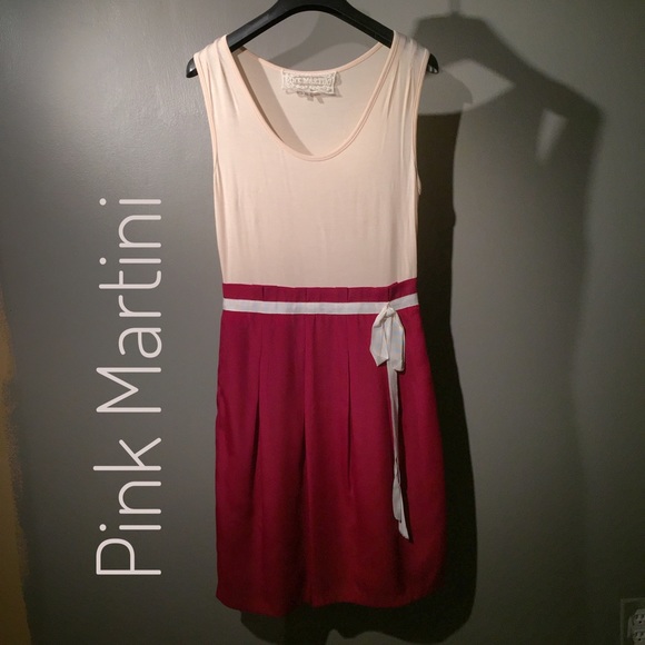Romantic sleeveless dress