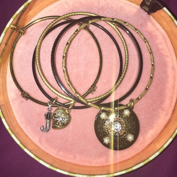 Juicy Couture bangle set