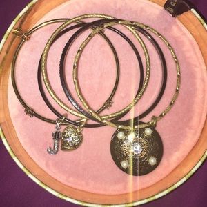 Juicy Couture bangle set