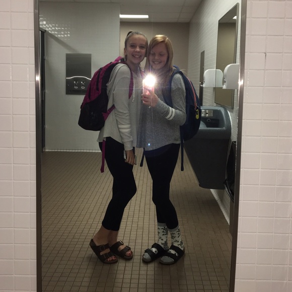 Meet your Posher, Karissa