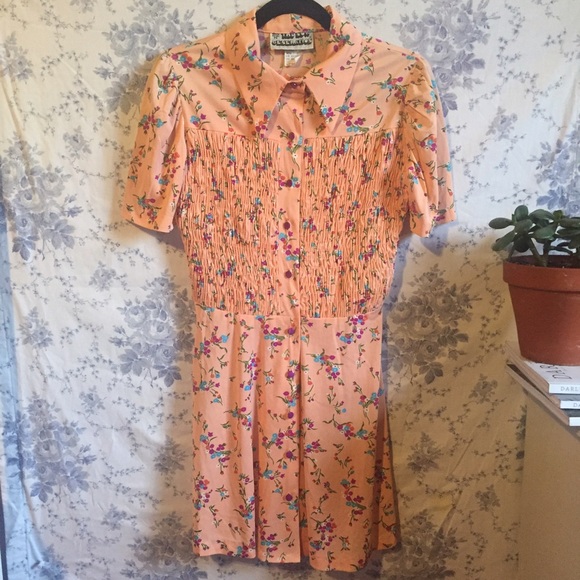 Beautiful vintage dress - Picture 1 of 4
