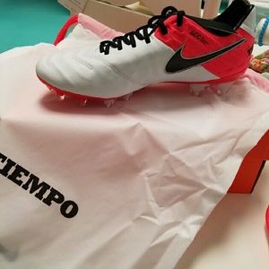 Women's Nike Soccer Cleats
