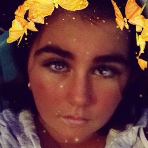 Meet your Posher, Juliana