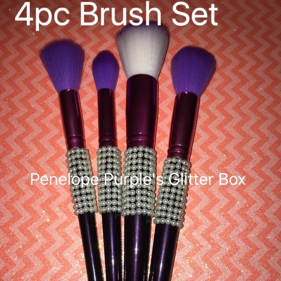 4pc Rhinestoned Makeup Brush Set