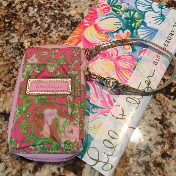 Lilly Pulitzer Handbags - EUC Lilly Wristlet Lilly Pulitzer Handbags - EUC Lilly Wristlet