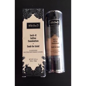 Kat Von D Lock-It Tattoo foundation