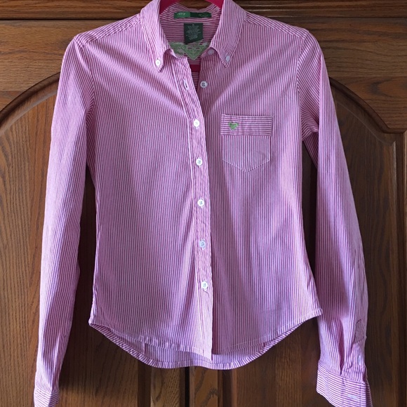 Roxy pin striped fitted blouse!