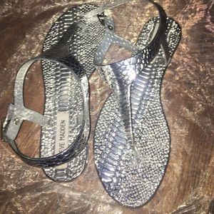 Steve Madden silver sandals