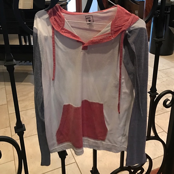 Urban outfitters shirt! Size M