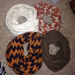 Set of 4 Infinity Scarves