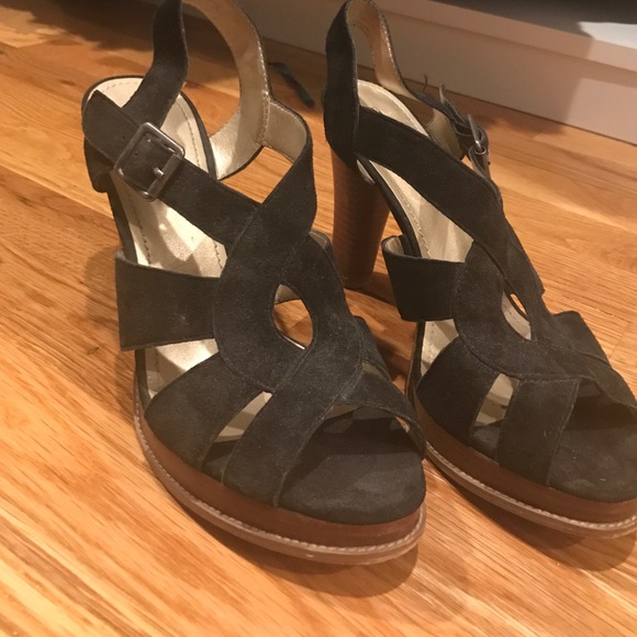 Size 9 Nine west Shoe.