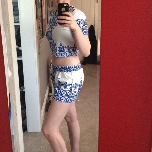 Two Piece Set - Picture 3 of 3