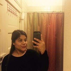 Meet your Posher, Tomasa