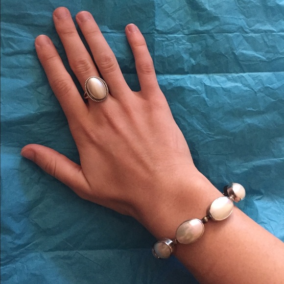 Ring and bracelet set