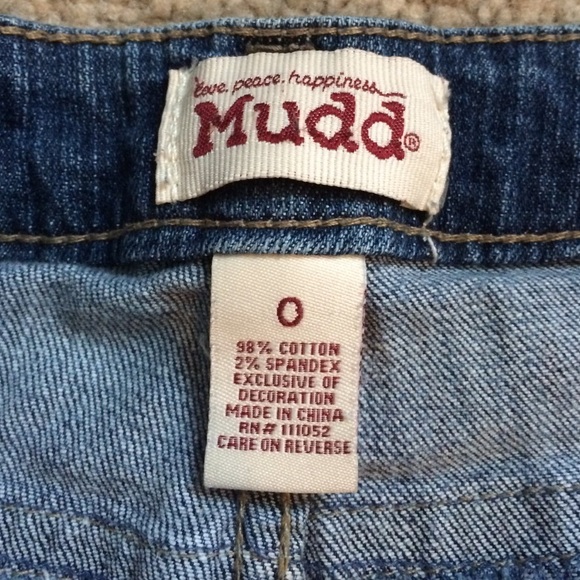 Distressed Daisy Dukes - Picture 3 of 3