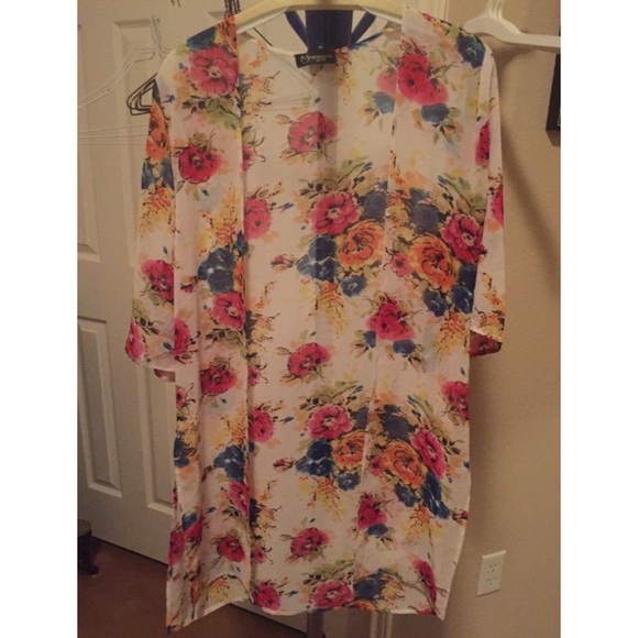Floral Peony Print Semi-Sheer Cardigan Kimono! - Picture 5 of 6