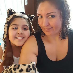 Meet your Posher, Corina