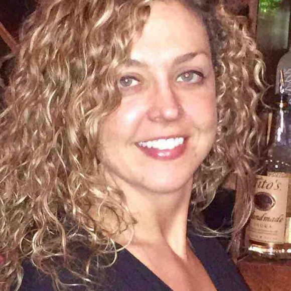 Meet your Posher, Alyson - Picture 1 of 1