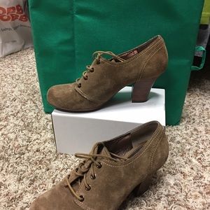 Sofft Suede Pumps, 6M, very good condition $30