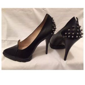 Alexander McQueen Leather Studded Non Slip Pump