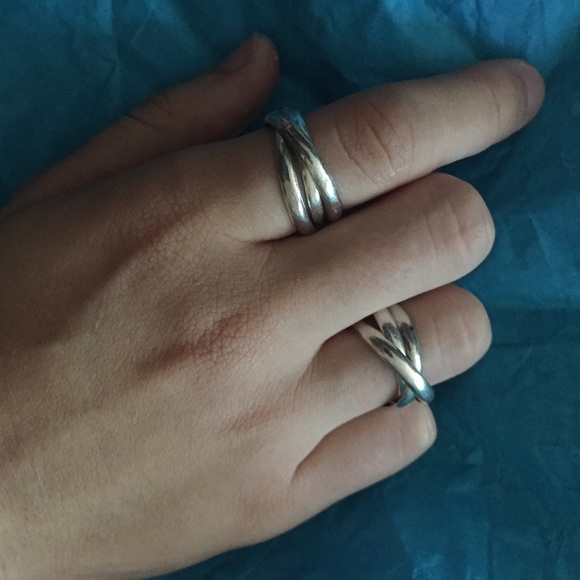 2x stackable silver rings