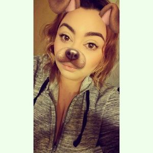 Meet your Posher, Karina