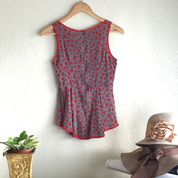 ❤️ Top - Picture 2 of 3