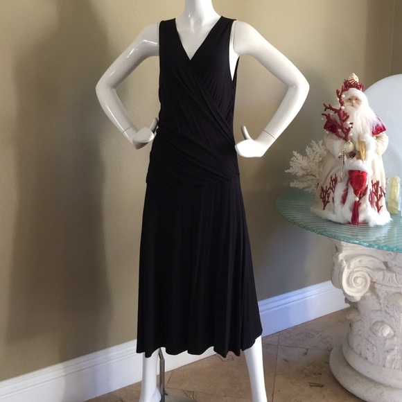 CAbi Dresses & Skirts - Cabi cross over knit stretchy dress😘