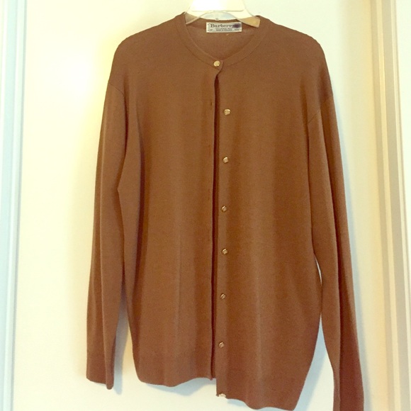 Burberry Vintage Sweater. Sz 40". Light brown