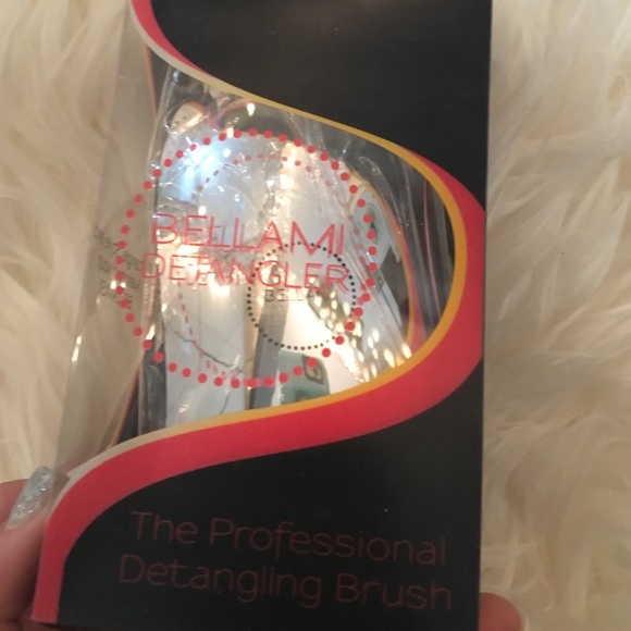 Bellami detangled brush